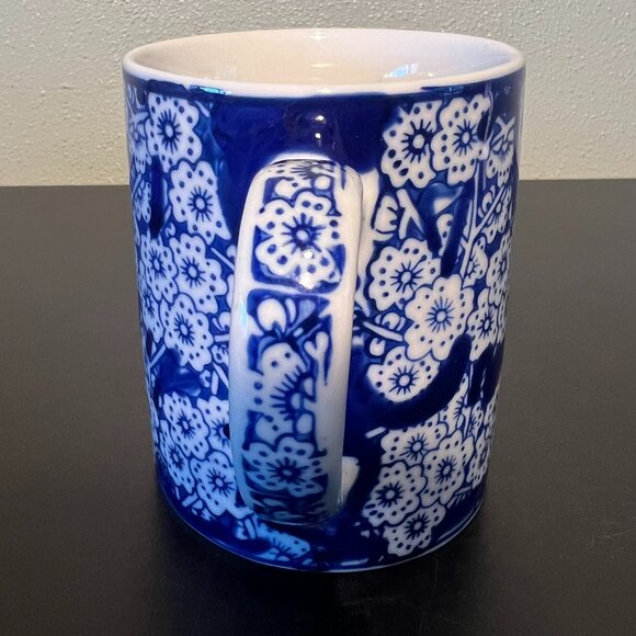 TWO’S COMPANY Chinoiserie Chintz Pattern Cobalt Blue & White Chinzware Mug - Picture 6 of 10
